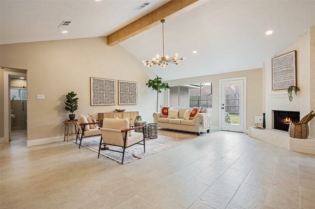 Building Photo - 19727 Redroot Dr