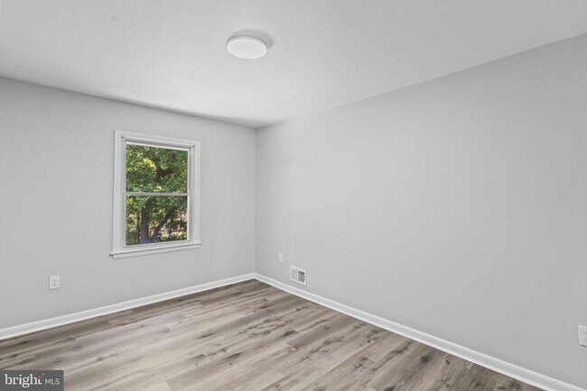 Building Photo - 2060 Red Spruce Ct