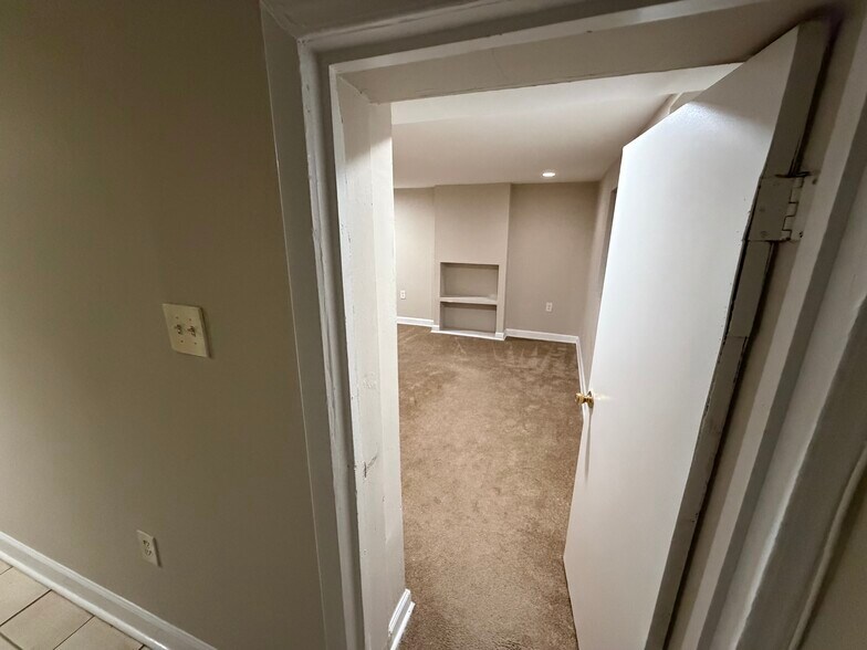 Building Photo - 1743 N Capitol St NE