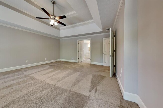 Building Photo - 1231 Kelvington Way SW