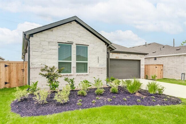 Building Photo - 16542 Texas Palmetto Wy