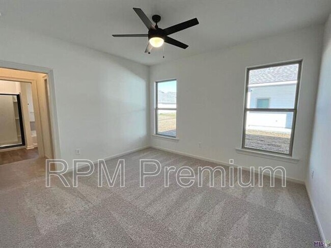 Building Photo - 28335 Merrimack Dr