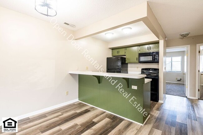 Building Photo - 1000 Old Brick Rd