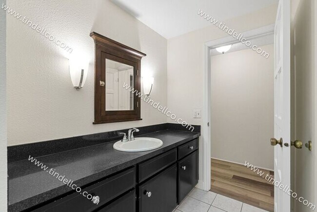 Building Photo - Spacious 2 Bedroom, Pet Friendly Sylvan To...
