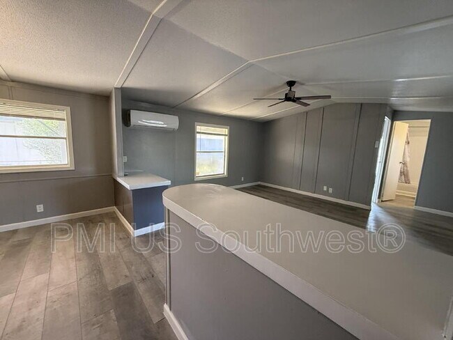 Building Photo - 314 Riverwood Ln