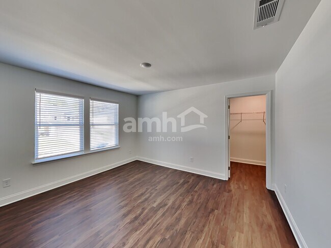 Building Photo - 5263 Blue Mountain Dr