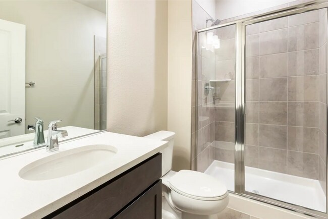 Full bathroom in the basement - 6245 Hanover St