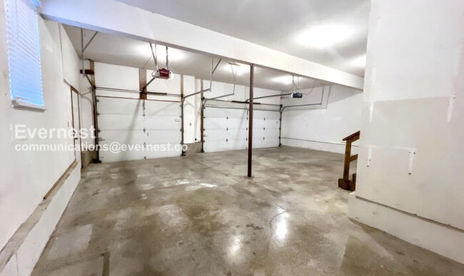 Building Photo - 928 SE 12 Terrace