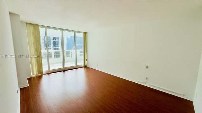 Building Photo - 1717 N Bayshore Dr