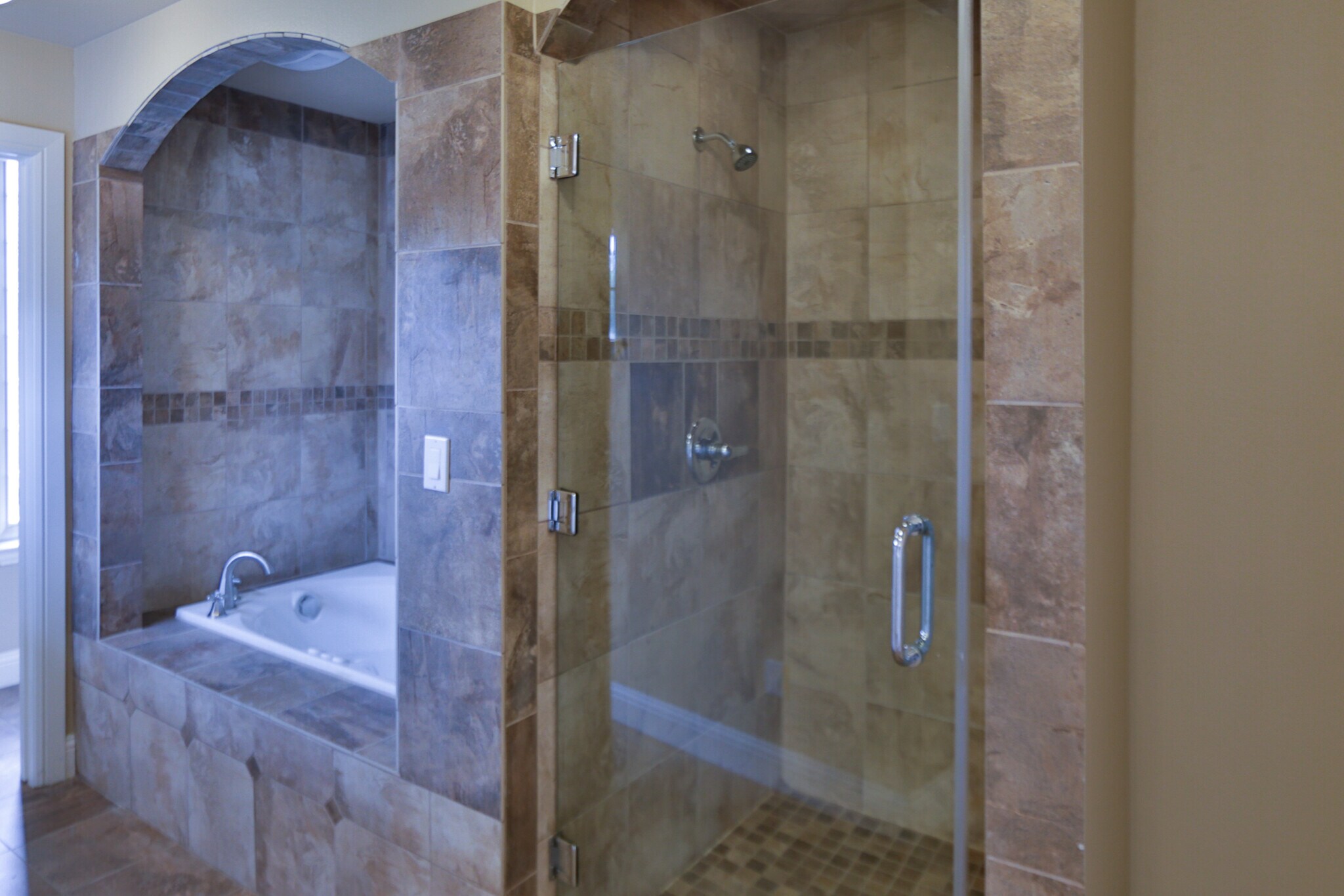 Building Photo - 2921 Normah St