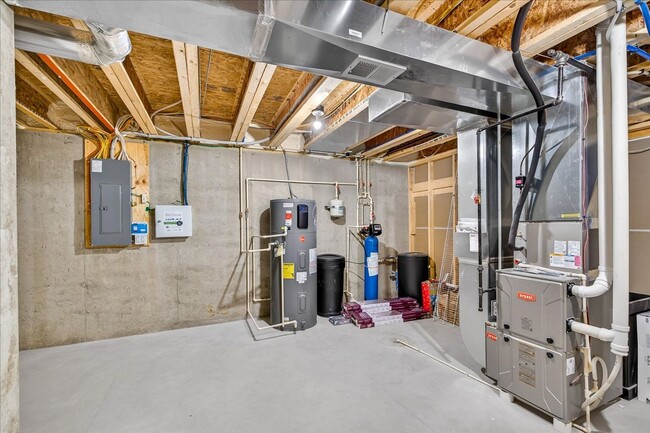Building Photo - 1045 Range Trail