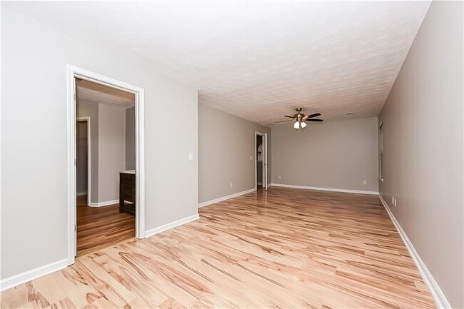 Building Photo - 801 Winsap Dr