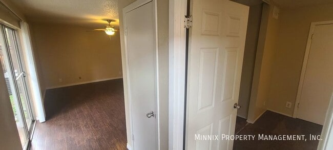 Building Photo - 4700 Boulder Dr