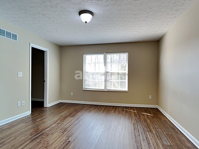 Building Photo - 265 Red Cedar Ct