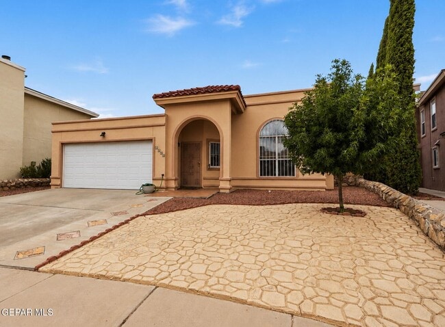 Building Photo - 1308 Rose Bud Ln