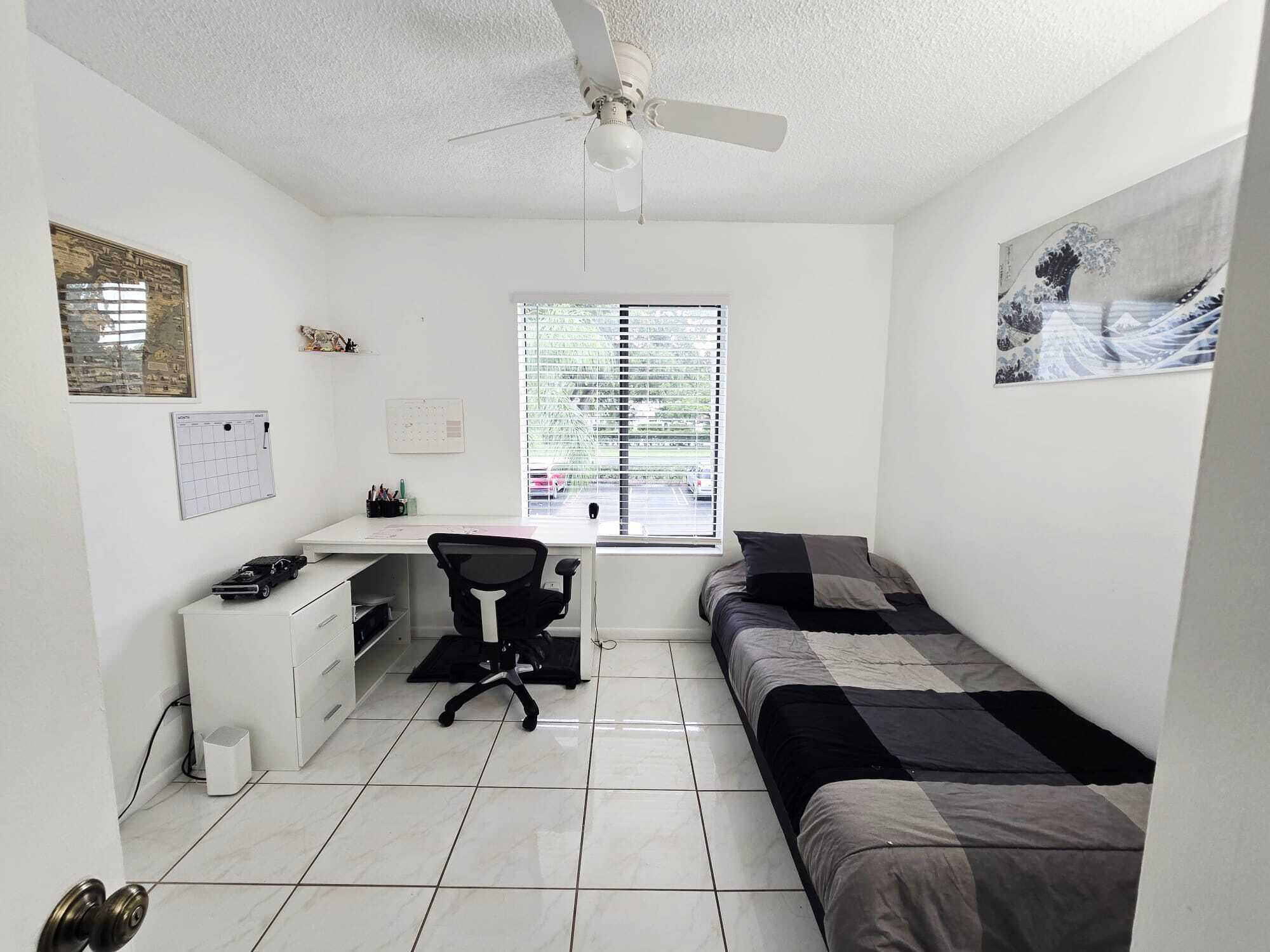 Building Photo - 1102 Green Pine Blvd