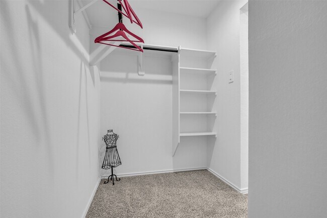 Building Photo - 14129 Upper Gardenia Ln