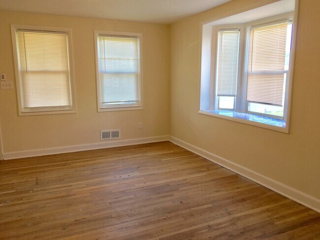 Building Photo - 7226 Bridgewood Dr