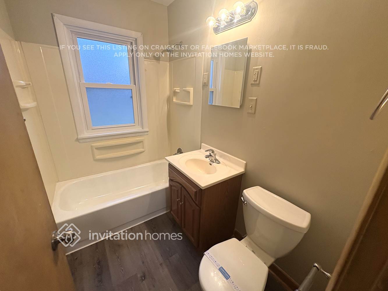 Building Photo - 5513 27th Ave S