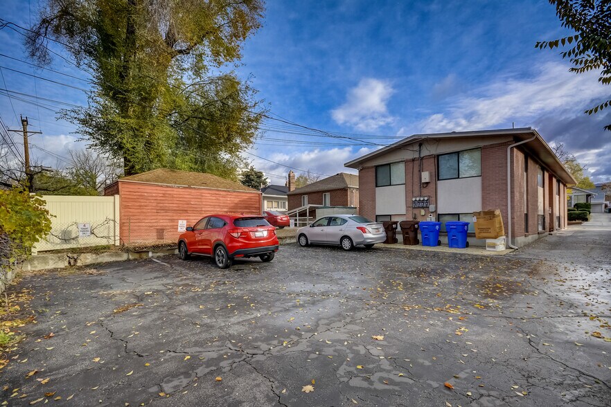 Parking area behind the building - 554 S Douglas St