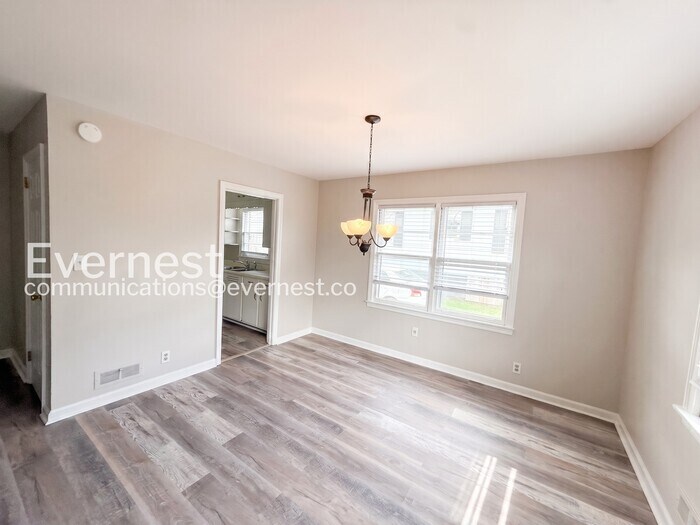 Building Photo - 106 Acton Ave