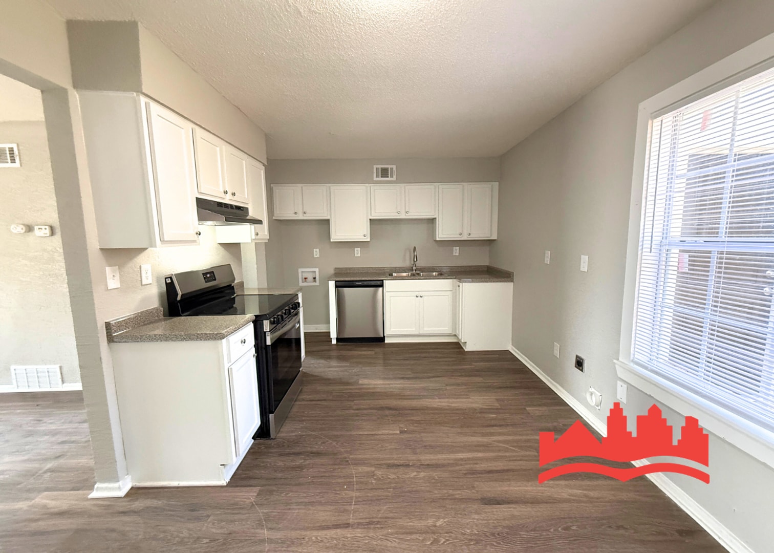 Building Photo - 2538 Lisa Ave