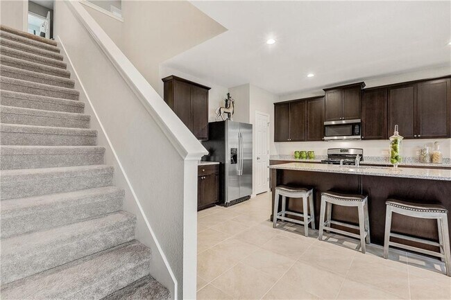 Building Photo - 1352 Eagle Ridge Trail