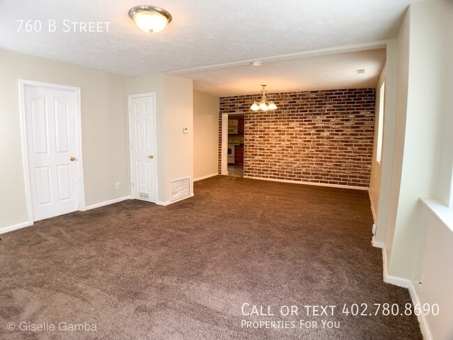 Primary Photo - 760 B St