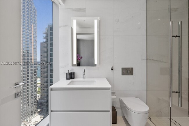 Building Photo - 300 Biscayne Blvd
