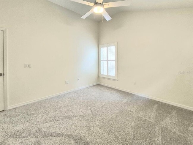 Building Photo - 2214 Green Oaks Ln