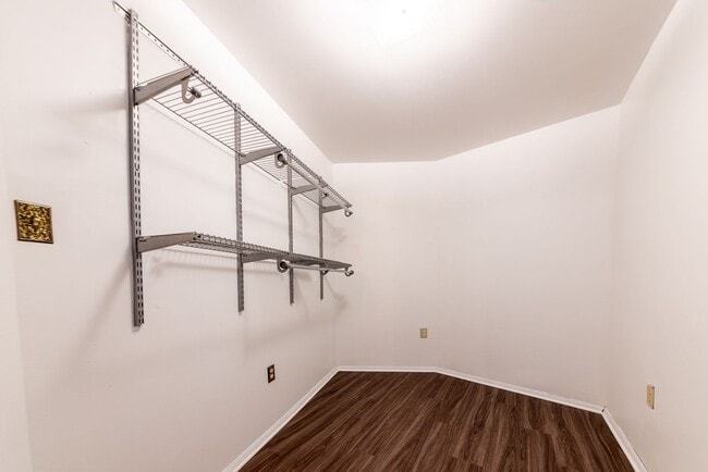 Building Photo - 952 Freeland St