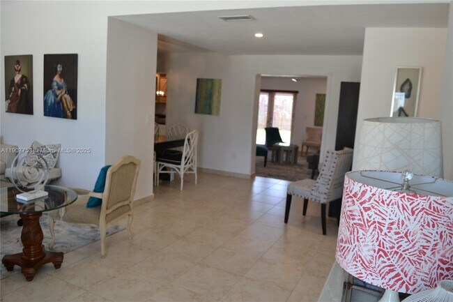 Building Photo - 3221 SW 93rd Pl