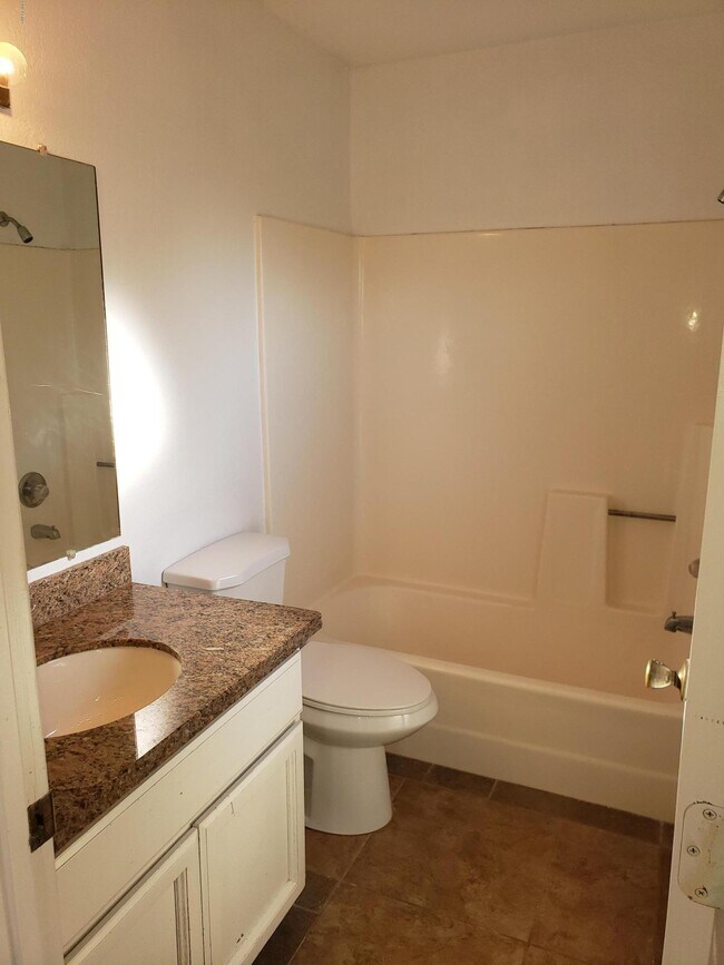 Building Photo - 11832 N Saguaro Blvd