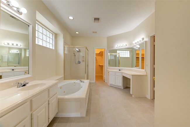 Building Photo - 1807 Garden Terrace Dr