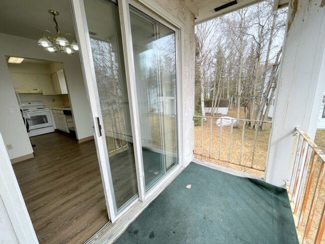 Building Photo - 3909 Malaspina Cir