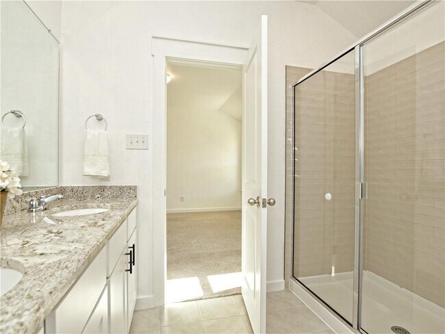 Building Photo - 116 Nogalito Wy