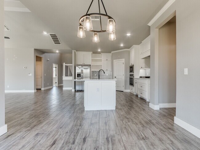 Building Photo - 3212 Hayven Cir