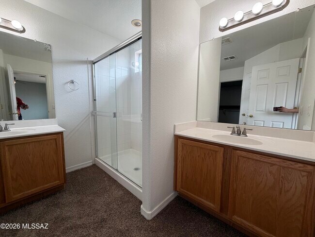 Building Photo - 37 W Camino Rancho Palomas