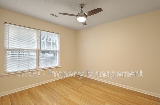 Building Photo - 1474 Brownswood Rd