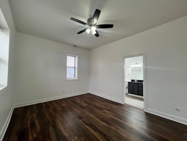 Building Photo - 5172 S Michigan Ave