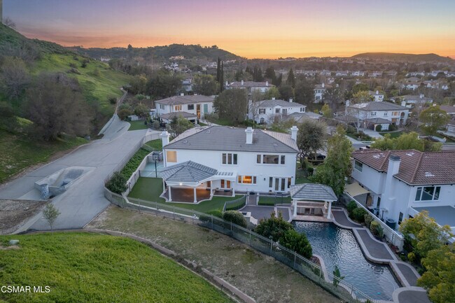 Building Photo - 25301 Prado De Los Arboles