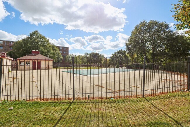 Building Photo - 1463 Mercury Dr