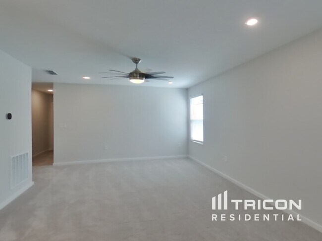Building Photo - 64 Brazil Nut Cir