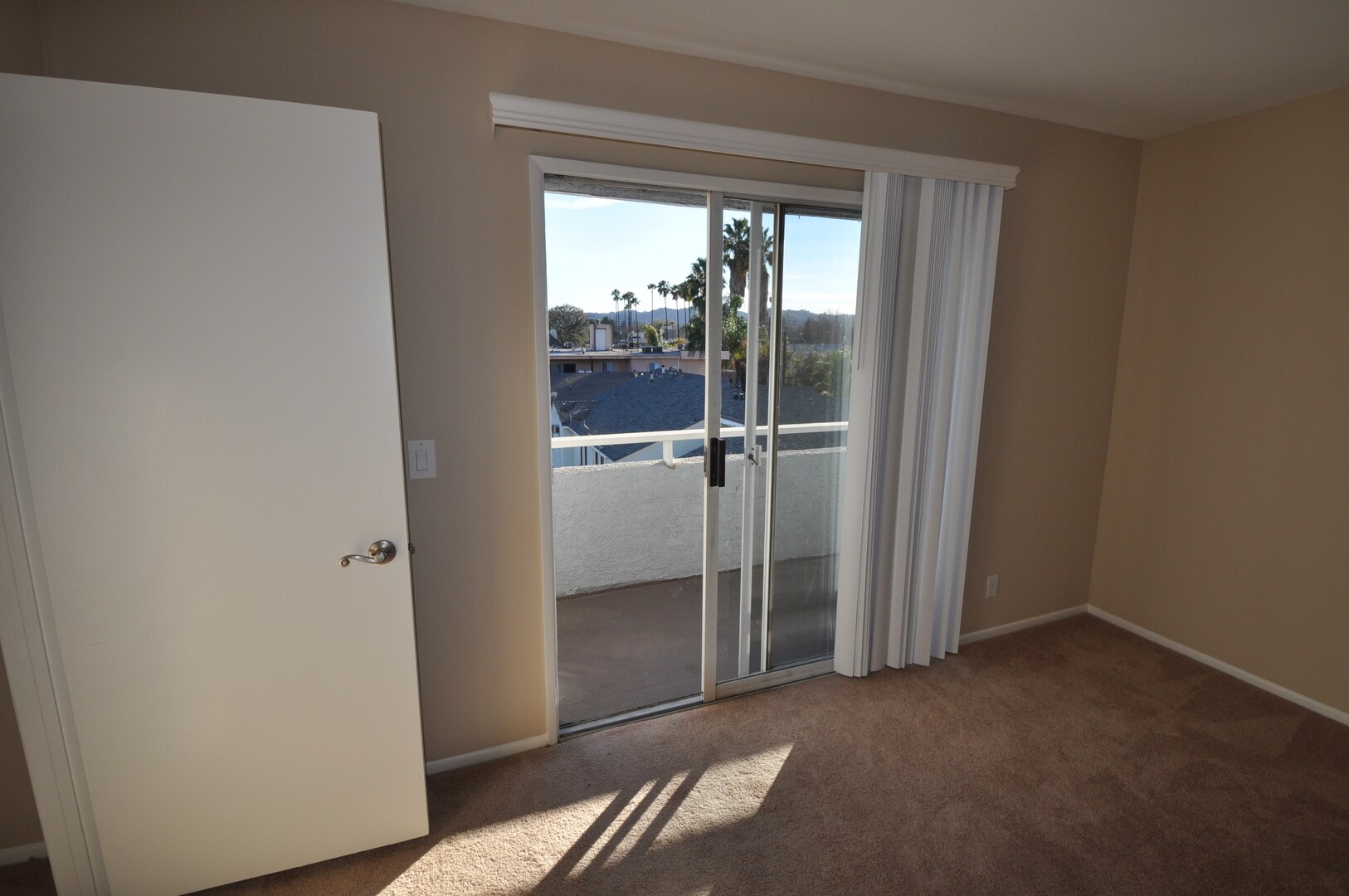 Building Photo - 5340 Whitsett Ave