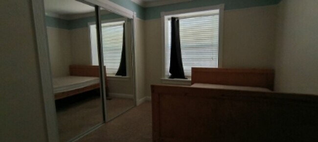 Building Photo - 1250 S Pinewood Dr