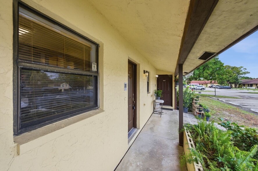 Building Photo - 506 Glenwood Dr