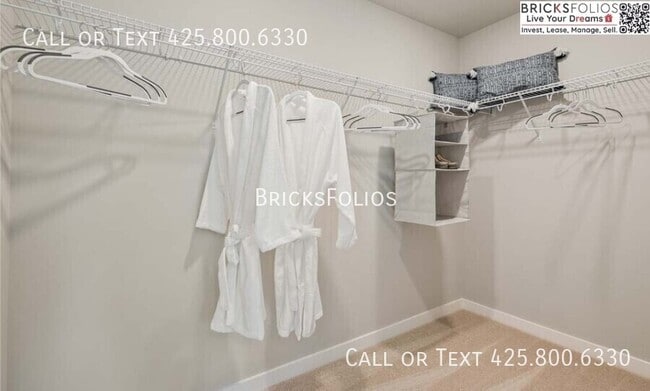 Building Photo - 1384 SW Pendleton Way