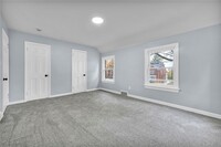 Building Photo - 3958 Lansdale Rd