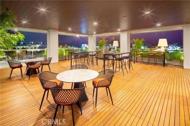 Building Photo - 6235 Topanga Canyon Blvd