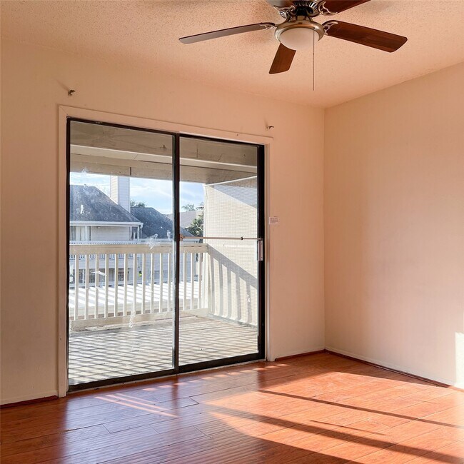 Building Photo - 9495 Pagewood Ln